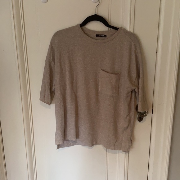 Zara Beige Oversized T-Shirt - Picture 2 of 5